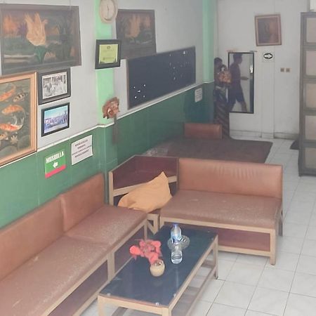 בנדונג Hotel Arimbi 3 Redpartner מראה חיצוני תמונה